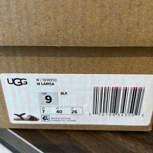 UGG Sandals Larisa